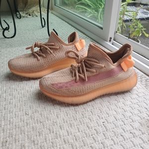 Yeezy 350 V2 - Clay